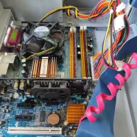 کامپیوتر ۲هسته رم ۳ ddr2 هارد ۱۶۰ گرافیک ۵۱۲|رایانه رومیزی|نوشهر, |دیوار