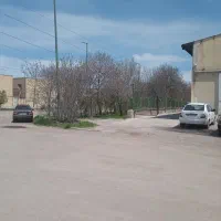 کارگر ساده آقا در خط تولید واقع در شهرک صنعتی یک