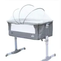 تخت کنار مادر