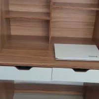 میز تحریر شلف دار و صندلی چرخشی