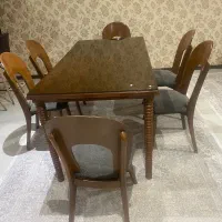 میزناهار خوری