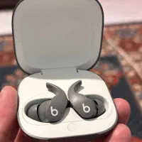 ایرپاد beats buds fit pro ۱۰ در حد نو