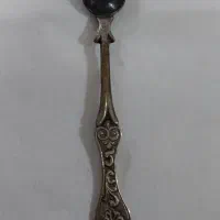 کلکسیونی عتیقه