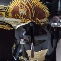 چرخ خیاطی پروانه با میز چوبی|چرخ خیاطی و ریسندگی|لنجان, |دیوار