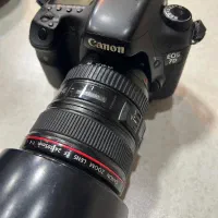 دوربین عکاسی کنن 7D به همراه لوازم جانبی