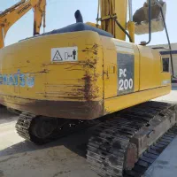 بیل مکانیکی کوماتسو ۲۰۰|ماشین‌آلات صنعتی|اسلام‌شهر, ملک‌آباد|دیوار