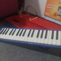 ملودیکا سه اگتاو