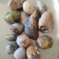 سنگ عقیق باباقوری