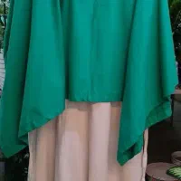 حراج تعدادی از لباسها به دلیل تک موندن