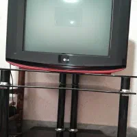تلویزیون قدیمی ال جی ۲۹ اینچ با میز