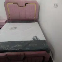 تخت خواب وتوشک وپاتختی