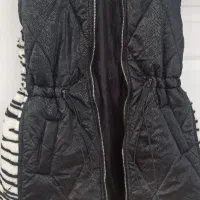 لباس زمستانه و پائیزه|لباس|رباط‌کریم, رباط‌کریم|دیوار