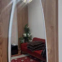 آینه قدی دیواری با قآب سفید ابعاد ۹۰ در ۳۳
