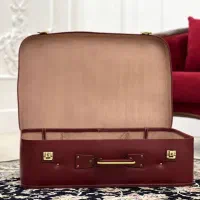 چمدان قدیمی آنتیک، مناسب دکور یلدایی