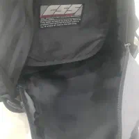 کوله|کیف، کفش، کمربند|رباط‌کریم, رباط‌کریم|دیوار