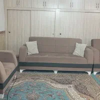 مبل ۸ نفره سالم همراه جلو مبلی و میز عسلی