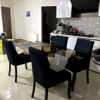 میز شیشه ای به همراه ۴ صندلی