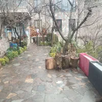 آتلیه با ۷۰ نقطه عکاسی