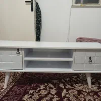 میز تلویزیون سفید