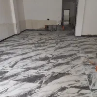 کارگر کاشی کاری لطفا متن را حتما بخونید