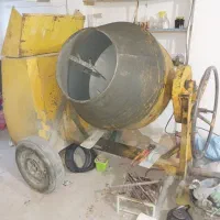 خلاطه دیزلی در حد نو|ماشین‌آلات صنعتی|بروجن, |دیوار