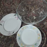 مقداری ظرف ۱۰۰ تومن