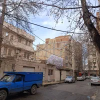 فروش حیاط قابل نشیمن و کلنگی