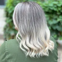 جذب مدل رایگان رنگ و لایت