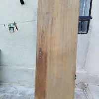 درب آهنی و درب چوبی اتاق