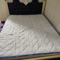 تخت دو نفره همراه با تشک