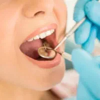 دستیار دندان پزشک