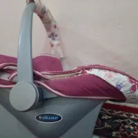کریر و گهواره کودک