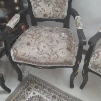 مبل‌سلطنتی ۹نفره‌همراه‌با‌میز‌وسط‌وعسلی