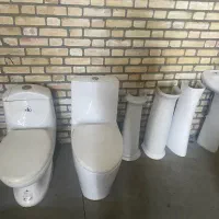 توالت فرنگی و روشویی