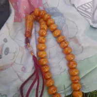 تسبیح سندلوس۱۰۳وتسبیح کهربابهترین زنگ|کلکسیون اشیاء عتیقه|کرمانشاه, |دیوار