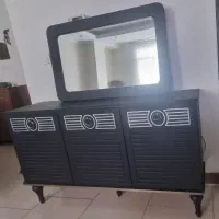 کنسول و آینه