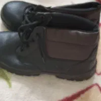 کفش ایمنی سایز ۴۲ دو جفت