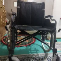 ویلچر بزرگ ونو نو اصلا استفاده نشده توی کارتن هست