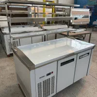 دیسپلی مرطوب فرریلی.فرپیتزا کانترگرم فریزرمیزکاری