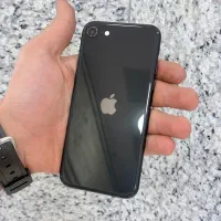 ایفون se 2020