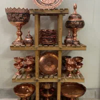 کنار سالنی چوبی