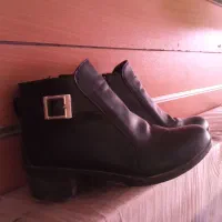 کفش نیم بوت پاشنه دار