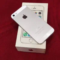 iphone 5s در حد نو بدون خطوخش