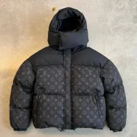 سیروان تاناکورا پفکیcapshan (modrn) روز (عمده)|لباس|تهران, مولوی|دیوار