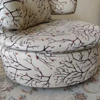 مبل راحتی پایه ی گردان