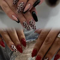 کاشت ناخن حرفه ای باتخفیف ۲۰درصدی بهاری