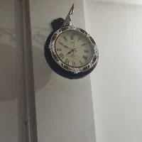 ساعت دیواری دو طرفه