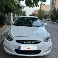 هیوندا اکسنت بلو