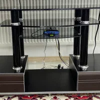 میز تلویزیون شیشه ای