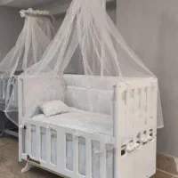 تخت و گهواره نوزاد ( کنار مادر )